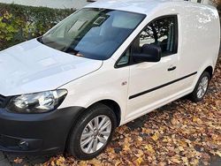 Weiß Gebraucht 2011 VW Caddy Van / Kleinbus | 6.400 € (Fairer Preis)