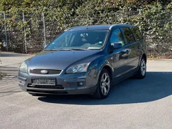 Grau Gebraucht 2007 Ford Focus Ambiente Kombi | 999 € (Guter Preis)