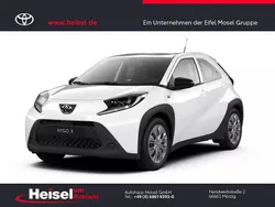 Weiß Neu 2025 Toyota Aygo X-play Kleinwagen | 17.460 €