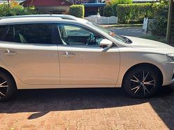 Weiß Gebraucht 2022 MG MG5 EV Luxury Kombi | 13.500 €