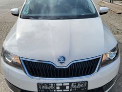 Candyweiss Gebraucht 2014 Skoda Rapid Elegance Limousine | 10.890 € (Fairer Preis)