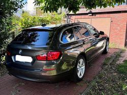 Braun Gebraucht 2011 BMW 520 Limousine | 8.000 €