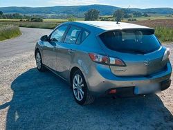 Grau Gebraucht 2010 Mazda 3 Limousine | 2.000 €