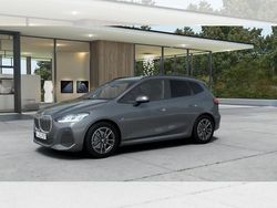 Grau (skyscraper grau metallic) Neu 2025 BMW 220 Active Tourer M Sport Van / Kleinbus | 42.990 € (Fairer Preis)