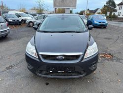 Grau Gebraucht 2011 Ford Focus Limousine | 3.900 € (Fairer Preis)