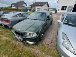 Grün Gebraucht 1999 BMW 323 Compact M Sport Kleinwagen | 8.750 €