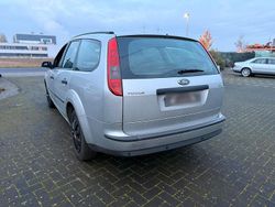 Silber Gebraucht 2005 Ford Focus Kombi | 700 € (Superpreis)