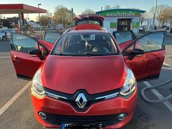 Rot Gebraucht 2015 Renault Clio GrandTour Kombi | 4.000 € (Fairer Preis)