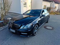 Schwarz Gebraucht 2009 Mercedes E63 AMG AMG Limousine | 26.500 €