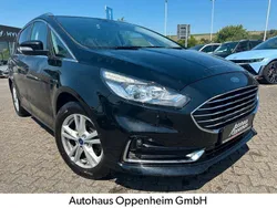 Schwarz Gebraucht 2020 Ford S-MAX Titanium Van / Kleinbus | 21.845 € (Superpreis)