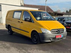 Gelb Gebraucht 2011 Mercedes Vito Van | 7.490 €
