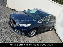 Blau Gebraucht 2020 Ford S-MAX Titanium Van / Kleinbus | 22.900 € (Superpreis)
