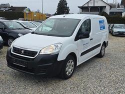 Weiß Gebraucht 2016 Peugeot Partner Comfort plus Van / Kleinbus | 4.700 € (Guter Preis)