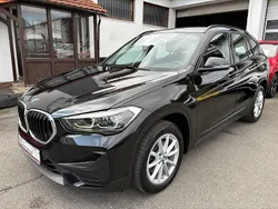 Saphirschwarz Gebraucht 2021 BMW X1 Advantage SUV | 19.990 € (Guter Preis)
