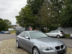 Grau Gebraucht 2005 BMW 520 Limousine | 3.600 €