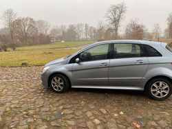 Andere farben Gebraucht 2007 Mercedes 200 Kombi | 1.700 €