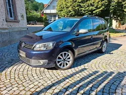 Blau Gebraucht 2011 VW Touran Highline Van / Kleinbus | 7.790 € (Fairer Preis)