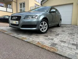 Grau Gebraucht 2010 Audi A3 Sportback Attraction Limousine | 6.690 € (Fairer Preis)