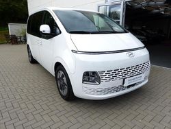 Weiß Gebraucht 2024 Hyundai Staria Prime Van / Kleinbus | 39.950 € (Guter Preis)