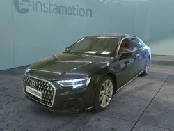 Grau Gebraucht 2023 Audi A8L Limousine | 80.984 € (Etwas zu teuer)