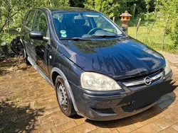 Schwarz Gebraucht 2005 Opel Corsa Kleinwagen | 1.800 € (Fairer Preis)