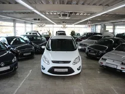 Weiß Gebraucht 2015 Ford C-MAX Trend Van / Kleinbus | 6.790 € (Guter Preis)