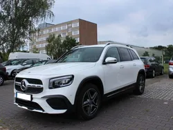 Weiß Gebraucht 2020 Mercedes GLB200 AMG line SUV | 28.800 € (Fairer Preis)