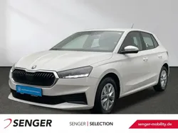 Weiß Gebraucht 2023 Skoda Fabia Ambition | 13.680 € (Guter Preis)
