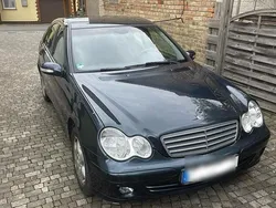 Schwarz Gebraucht 2004 Mercedes C180 Limousine | 3.800 € (Guter Preis)