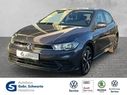 Grau Gebraucht 2024 VW Polo Life Limousine | 17.760 € (Guter Preis)