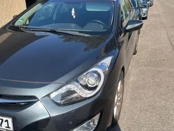Grau Gebraucht 2014 Hyundai i40 Style Kombi | 4.700 € (Fairer Preis)