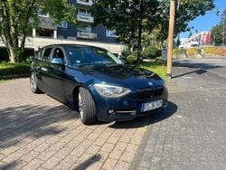 Blau Gebraucht 2011 BMW 120 Kleinwagen | 9.450 € (Etwas zu teuer)
