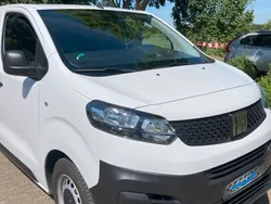 Weiß Gebraucht 2023 Fiat Scudo Van / Kleinbus | 18.999 € (Guter Preis)