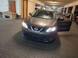 Braun Gebraucht 2015 Nissan Qashqai 360º SUV | 7.200 €