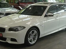 Weiß Gebraucht 2015 BMW 525 Comfort Edition Kombi | 12.991 € (Fairer Preis)
