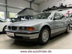 Silber Gebraucht 1996 BMW 750 Limousine | 34.999 €