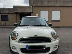 Beige Gebraucht 2011 Mini ONE Kleinwagen | 2.900 € (Fairer Preis)