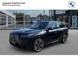 Schwarz Neu 2025 BMW iX1 M Sport SUV | 62.230 € (Teuer)