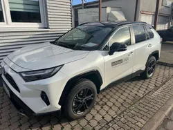 Perlweiss / schwarz Gebraucht 2023 Toyota RAV4 Hybrid Style SUV | 42.950 € (Fairer Preis)