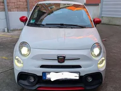 Weiß Gebraucht 2018 Fiat 500 Abarth Abarth Limousine | 17.500 € (Guter Preis)