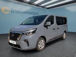 Grau Gebraucht 2024 Nissan Primastar Van / Kleinbus | 34.799 € (Fairer Preis)