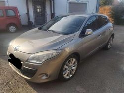Beige Gebraucht 2009 Renault Mégane III Dynamique Limousine | 4.200 € (Teuer)