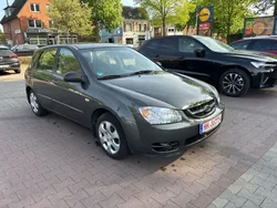 Grau Gebraucht 2006 Kia Cerato LX Limousine | 1.999 € (Etwas zu teuer)