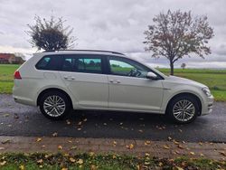 Weiß Gebraucht 2015 VW Golf VII Cup Kombi | 7.200 € (Guter Preis)