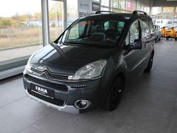 Grau Gebraucht 2015 Citroën Berlingo SELECTION Van / Kleinbus | 8.990 € (Etwas zu teuer)