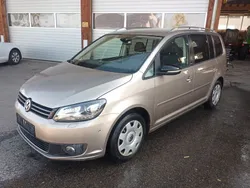 Beige Gebraucht 2012 VW Touran Style Van / Kleinbus | 6.650 € (Guter Preis)