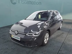 Grau Gebraucht 2023 VW Golf VIII Life Limousine | 20.940 € (Guter Preis)