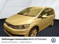 Ivory silver metallic Gebraucht 2024 VW Touran Comfortline Van / Kleinbus | 32.833 € (Fairer Preis)