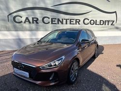 Braun Gebraucht 2017 Hyundai i30 Limousine | 13.300 € (Etwas zu teuer)