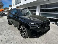 Schwarz Neu 2025 BMW X7 Sport Line SUV | 133.280 €